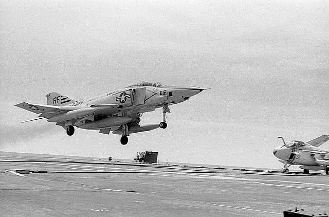 VMFP_3_landing_on_CV41