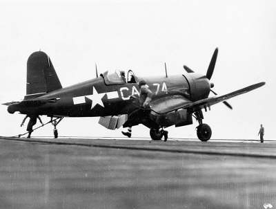 F4U-4 Tommy Blackburn lands first F4U Corsair on USS Midway