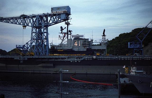 midway pier side02_1.jpg