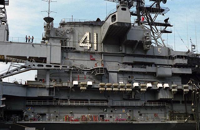 midway pier side03_1.jpg