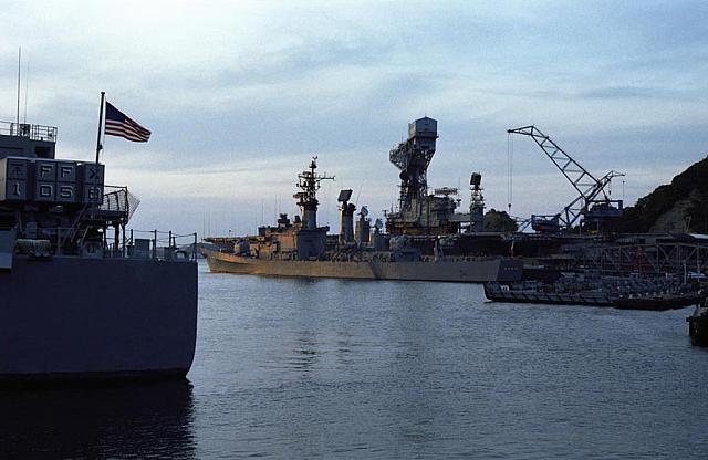 ships in yokosuka02_1.jpg