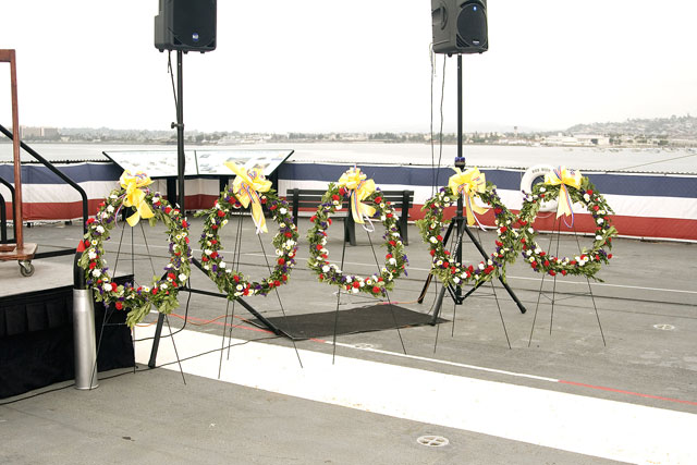Memorial wreaths [5-23-09] - photo by Clint Griffin