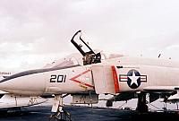 F_4_on_Flight_Deck_2