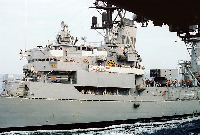 USS_Joseph_Strauss_DDG-16