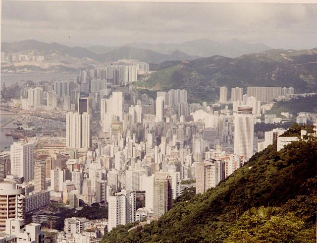 Hong_Kong_view_from_Victori
