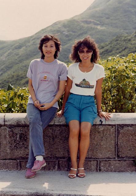 Tourguides_Sueann_and_Penny