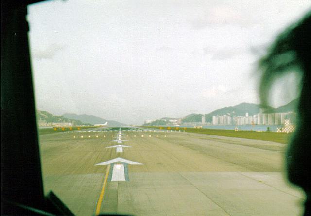 On_the_runway_at_Hong_kong