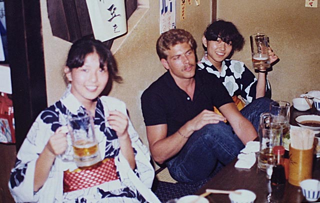 Doug_and_Japanese_girls