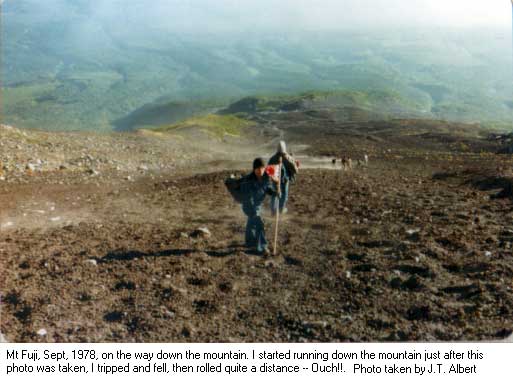 Going_down_the_mountain_2