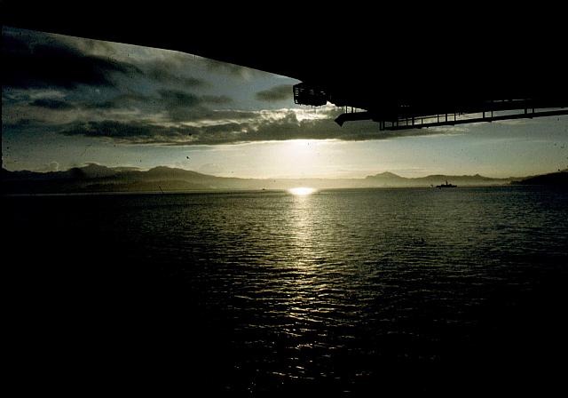 CV41pi_sunset