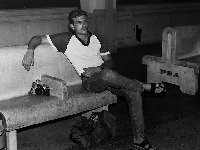 Late_night_in_Singapore