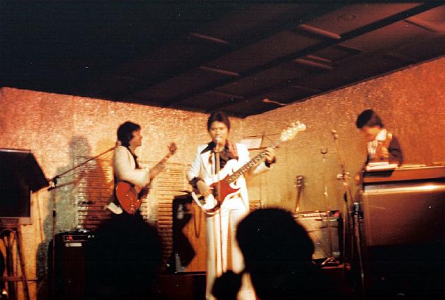 Band_in_Singapore_1977