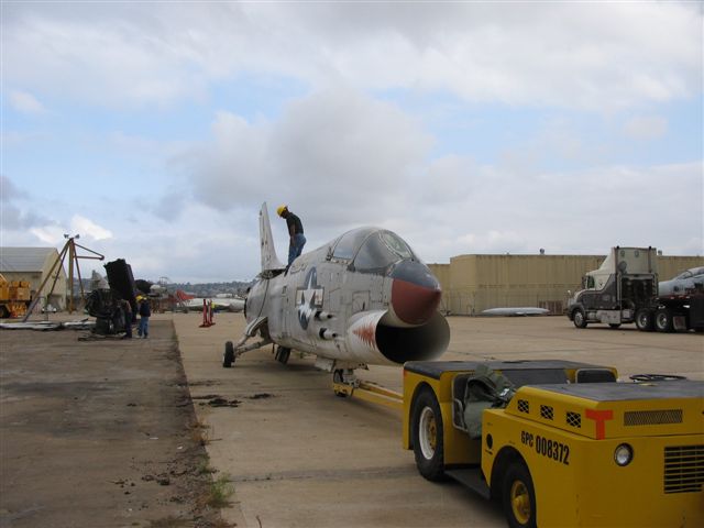 F8U - Frank Warren photo