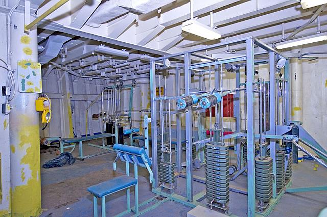 010 - Weight room equipment [4-08-09] - Clint Griffin photo