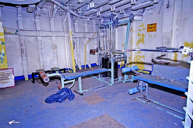 013 - Weight room equipment [4-08-09] - Clint Griffin photo