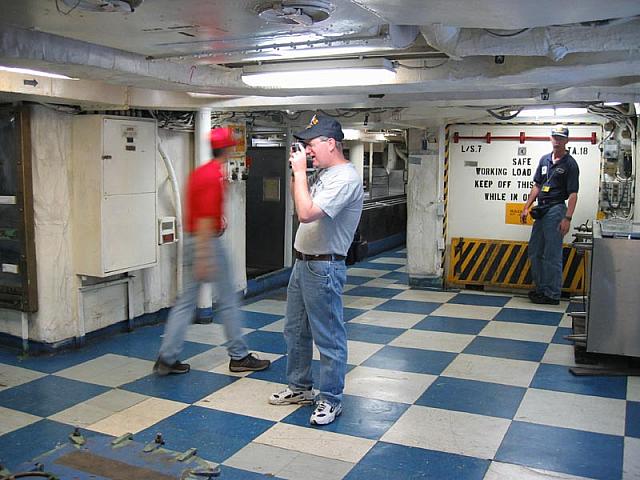 mess_deck_01