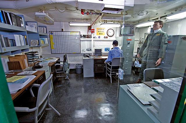 010---Ready-Room-#2-Office-[4-21-09] - Clint Griffin Photo