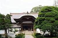 Temple_at_Mt_Fuji_2