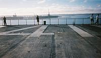 Flight Deck forward Dec 2004